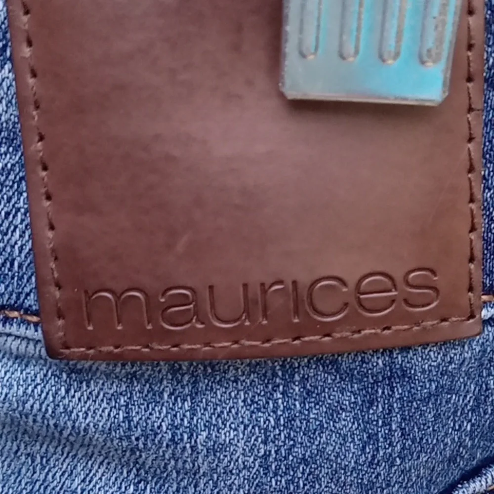 Woman's jeans blue, good condition, good stretch size. 10 regular_2